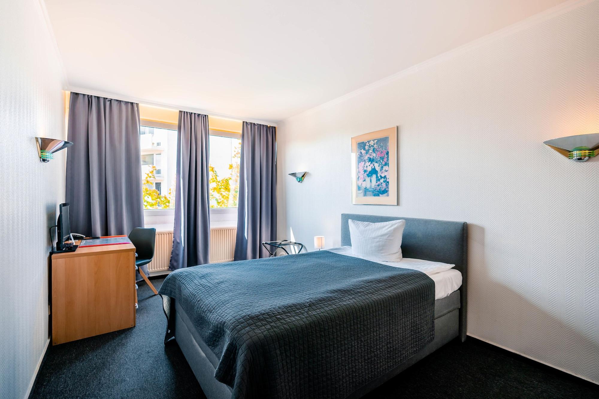 Hotel Berliner Baer Exterior photo