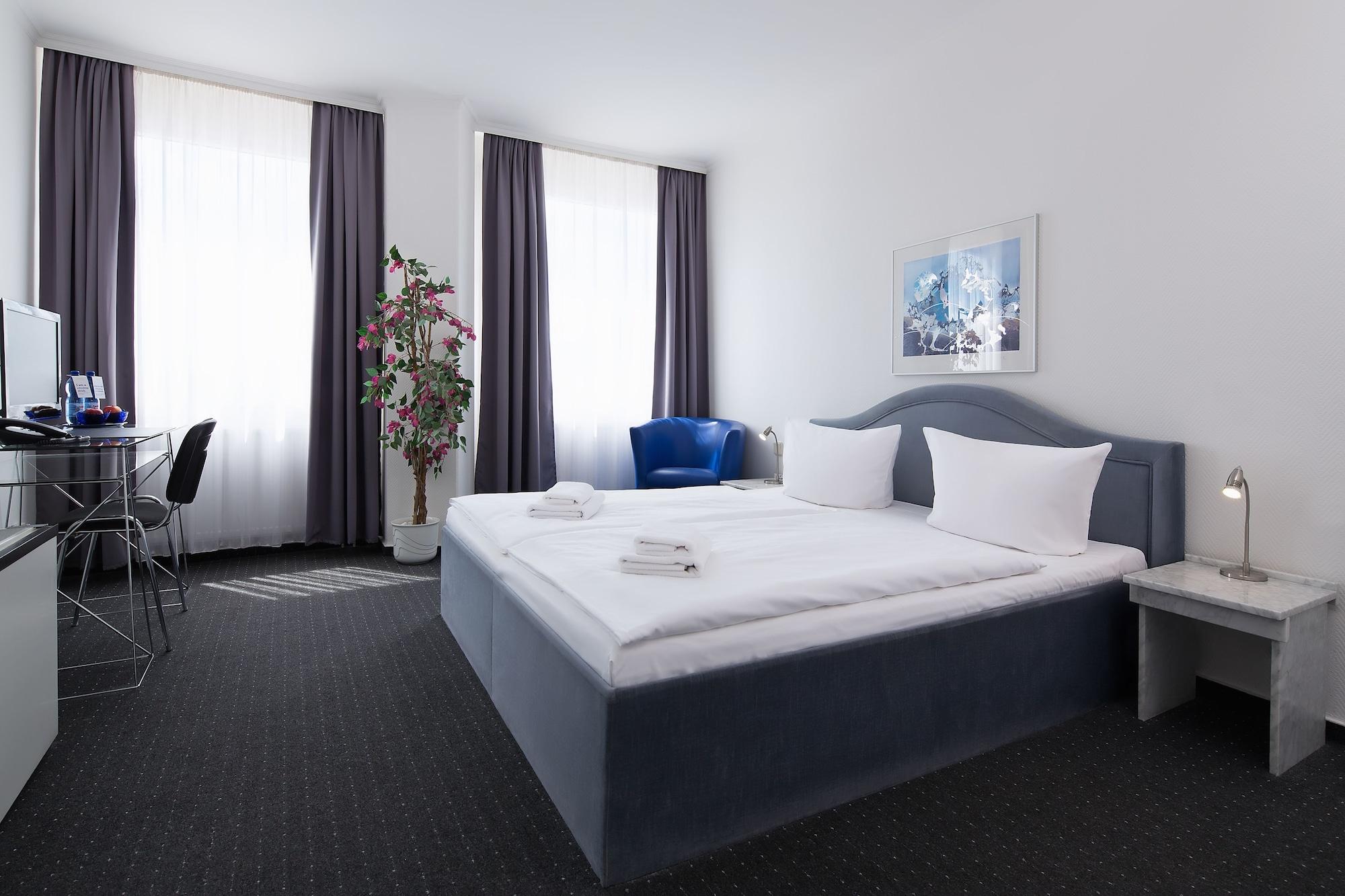 Hotel Berliner Baer Exterior photo