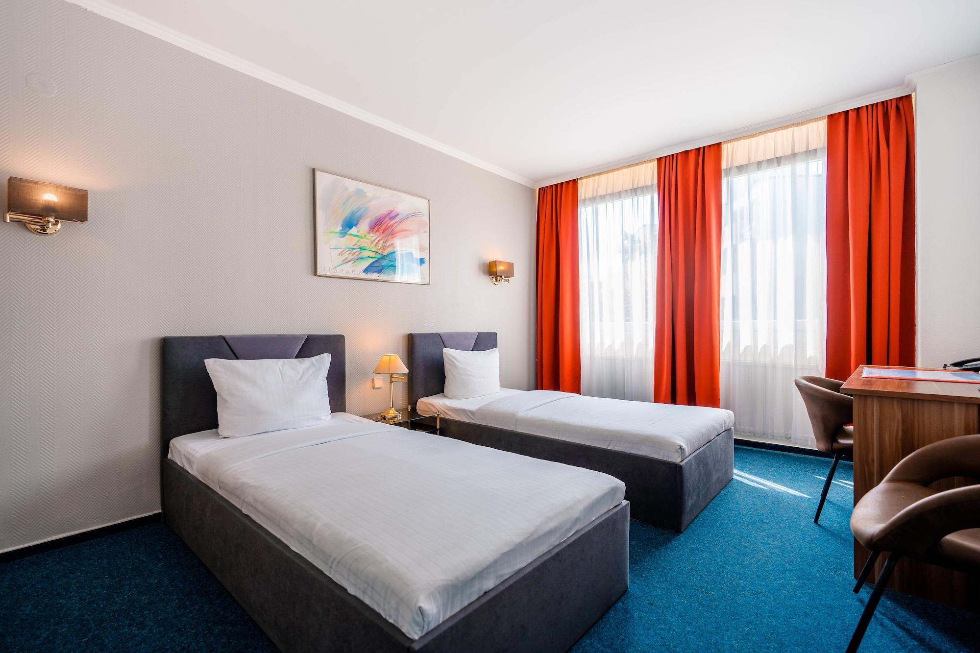 Hotel Berliner Baer Exterior photo