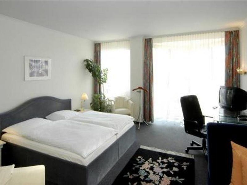 Hotel Berliner Baer Exterior photo